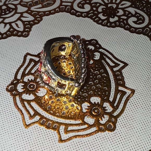 Ring - Picture 2 of 3